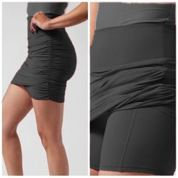 Athleta Transcend Skort Black Biker shorts with pockets Excellent Condition - Picture 6 of 14